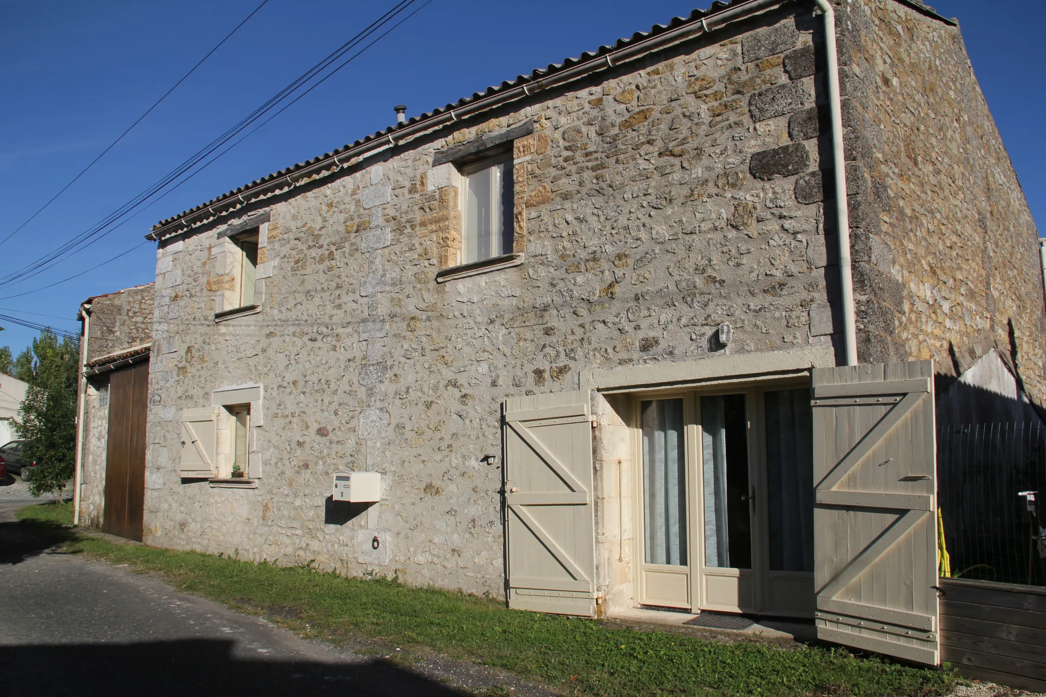 Maison Charentaise à Epargnes, Proche Cozes - 3 chambres - Grand jardin 