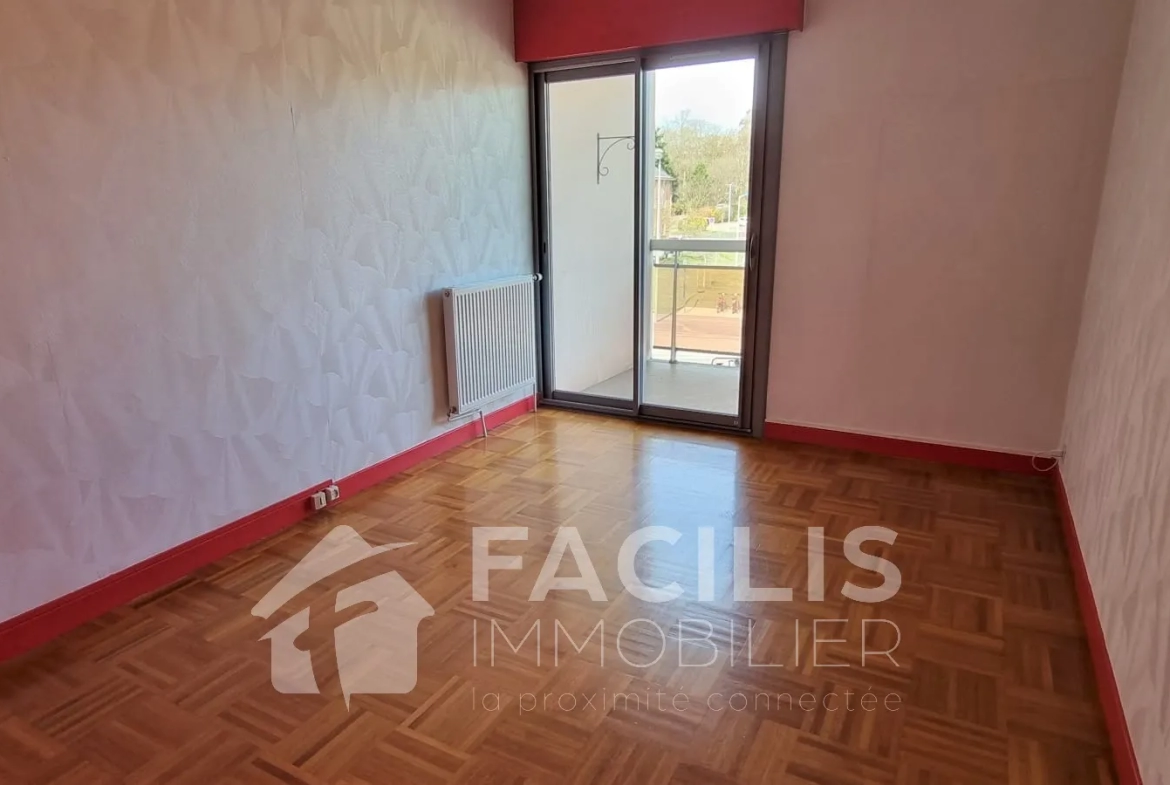 Appartement T5 112 m2 avec balcon à Bourg-en-Bresse 