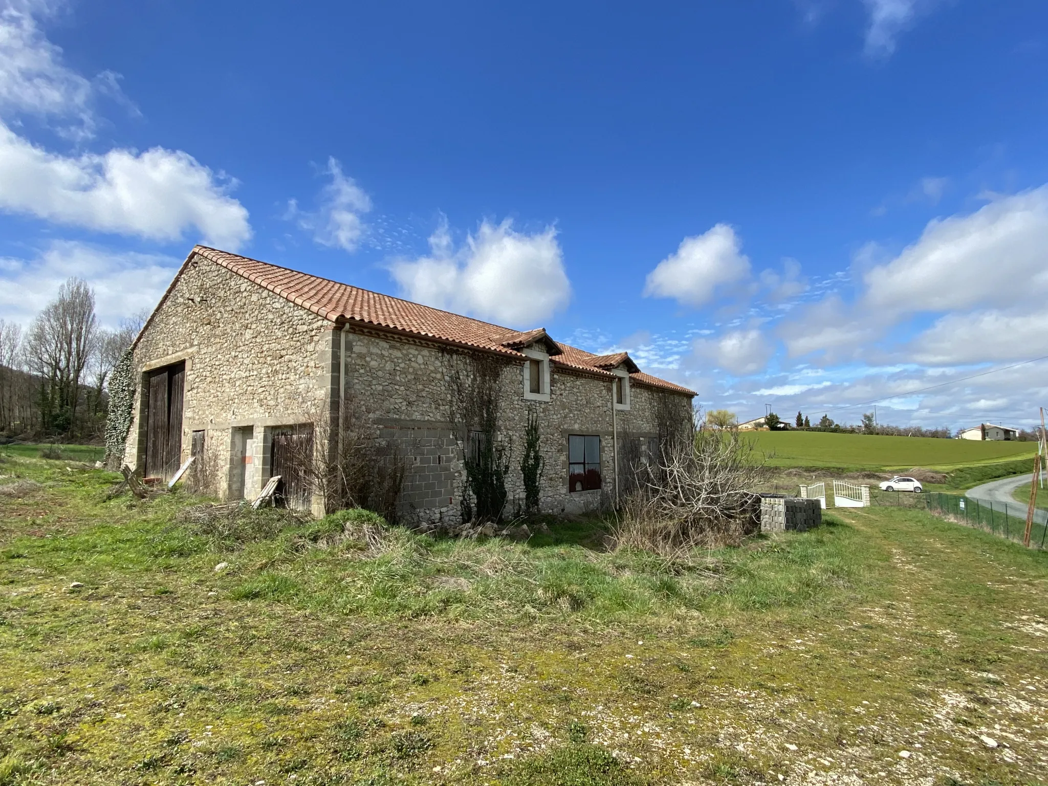 Grange à terminer de rénover à St Aubin 