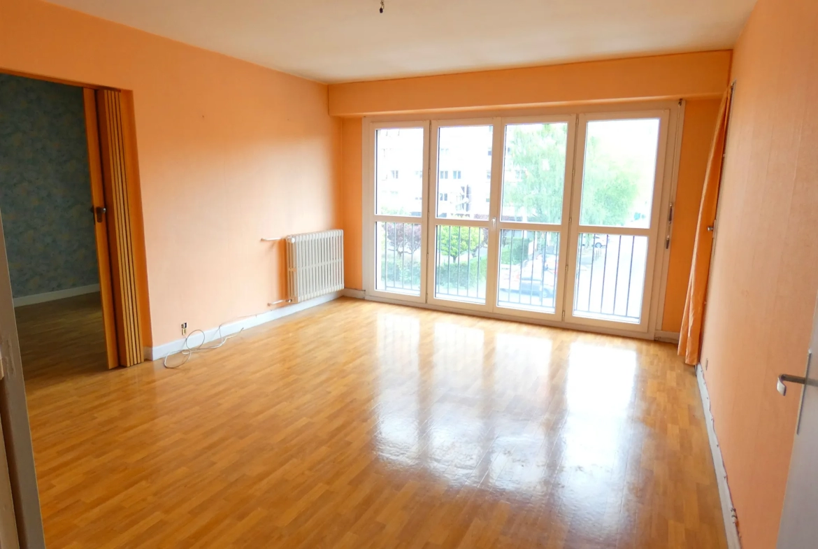 Appartement T2 lumineux avec ascenseur à Aurillac 