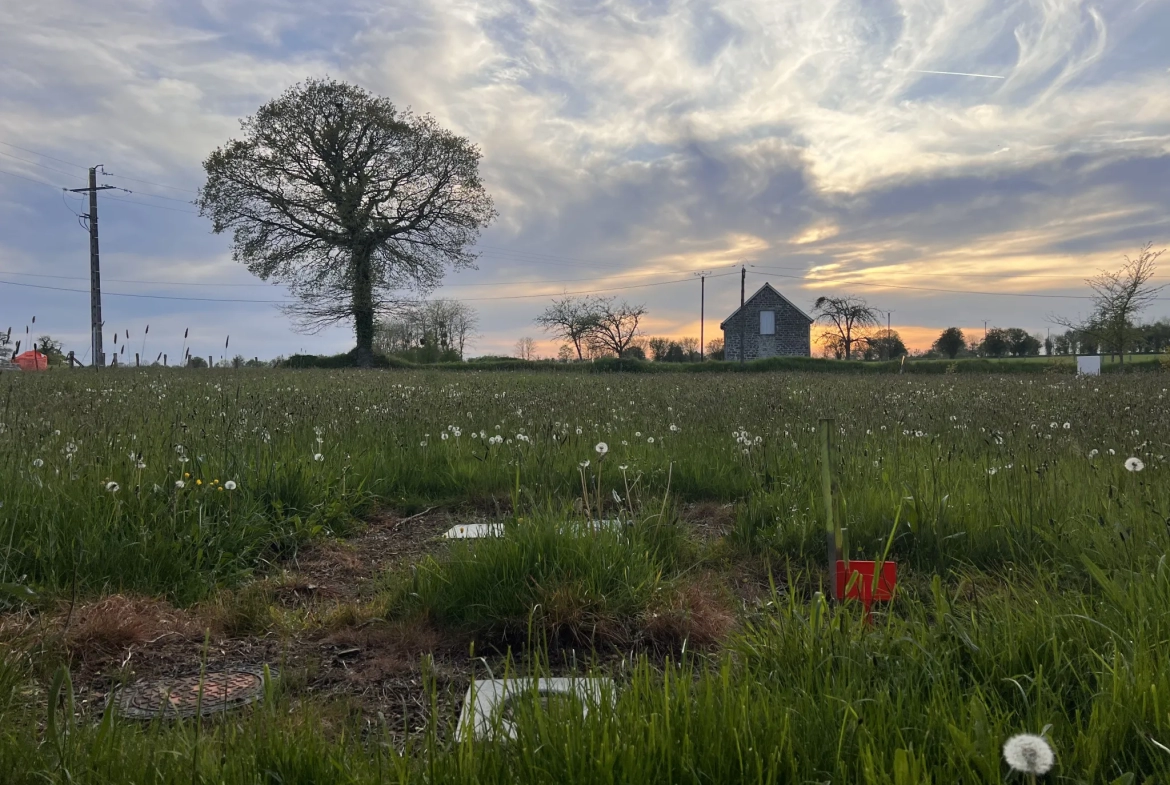 Terrain à bâtir de 865 m2 à Souleuvre en Bocage 