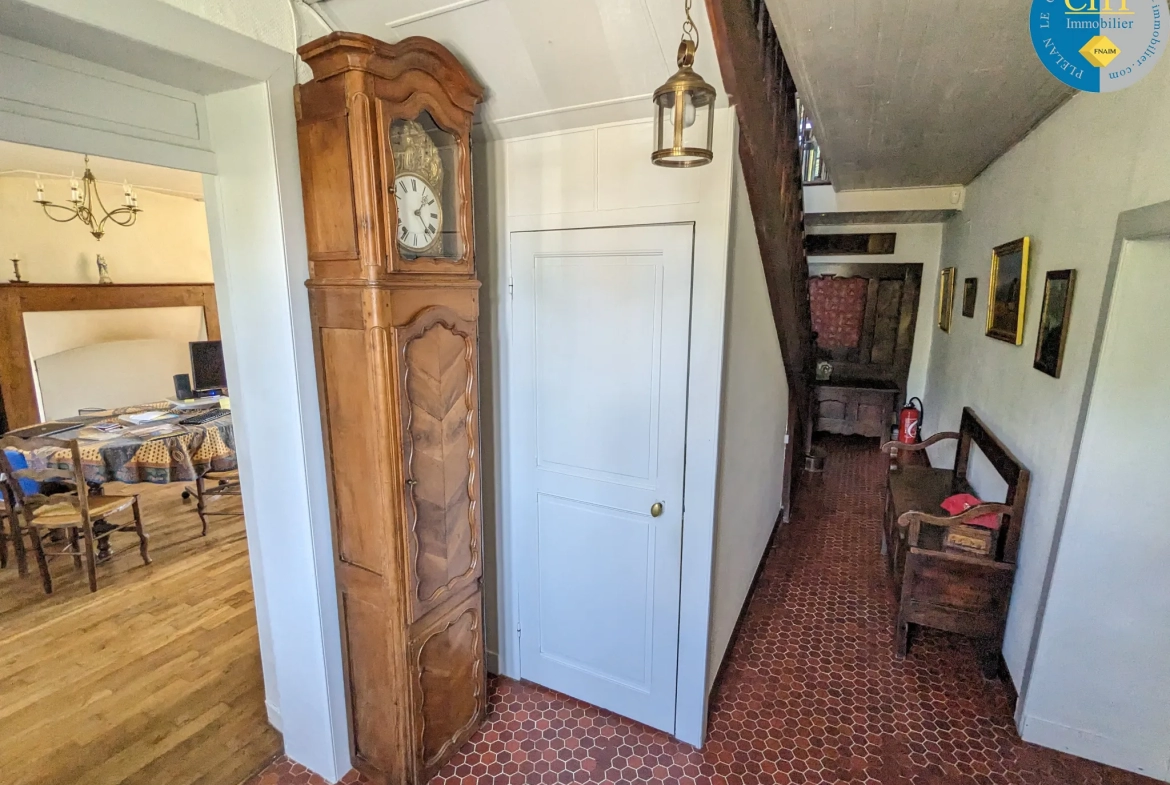 Plélan-Le-Grand : Maison en pierres de caractère à vendre 