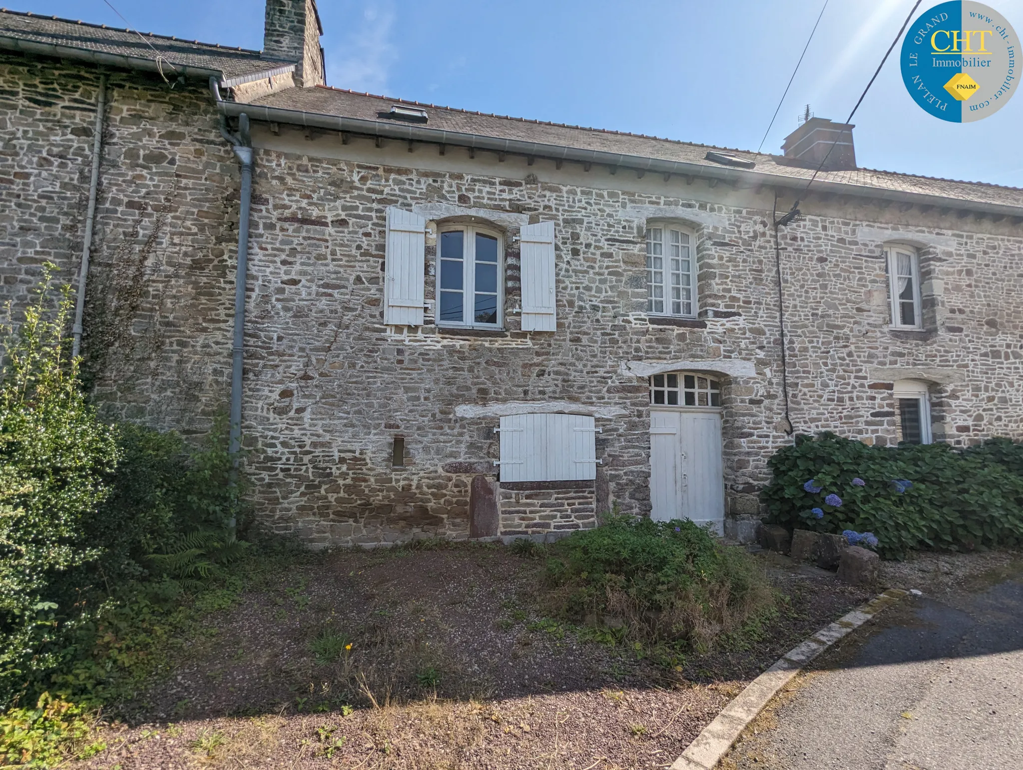 Plélan-Le-Grand : Maison en pierres de caractère à vendre 