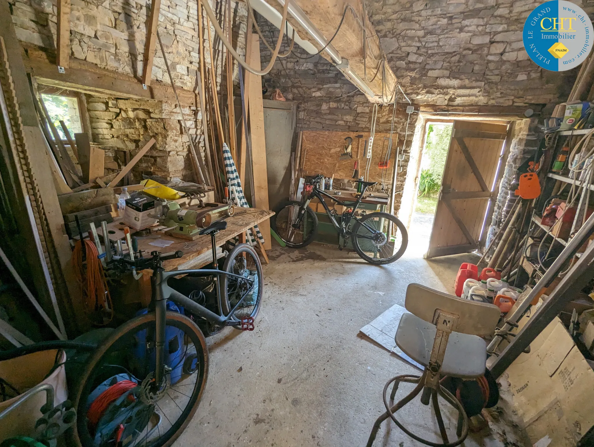 Plélan-Le-Grand : Maison en pierres de caractère à vendre 