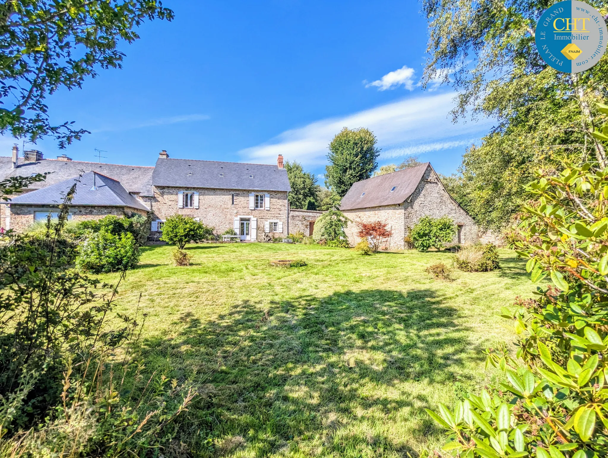 Plélan-Le-Grand : Maison en pierres de caractère à vendre 