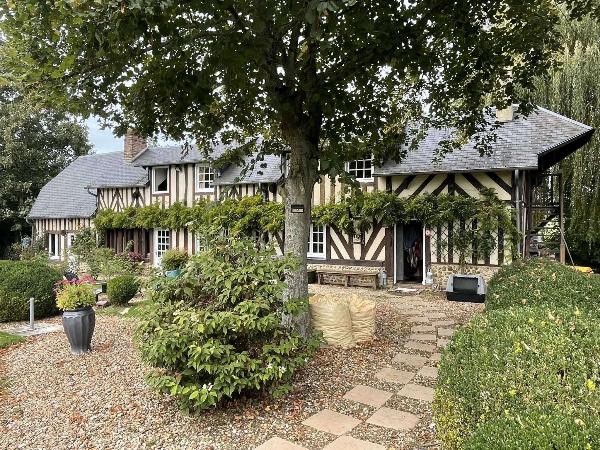 Longère Normande avec piscine à Livarot 