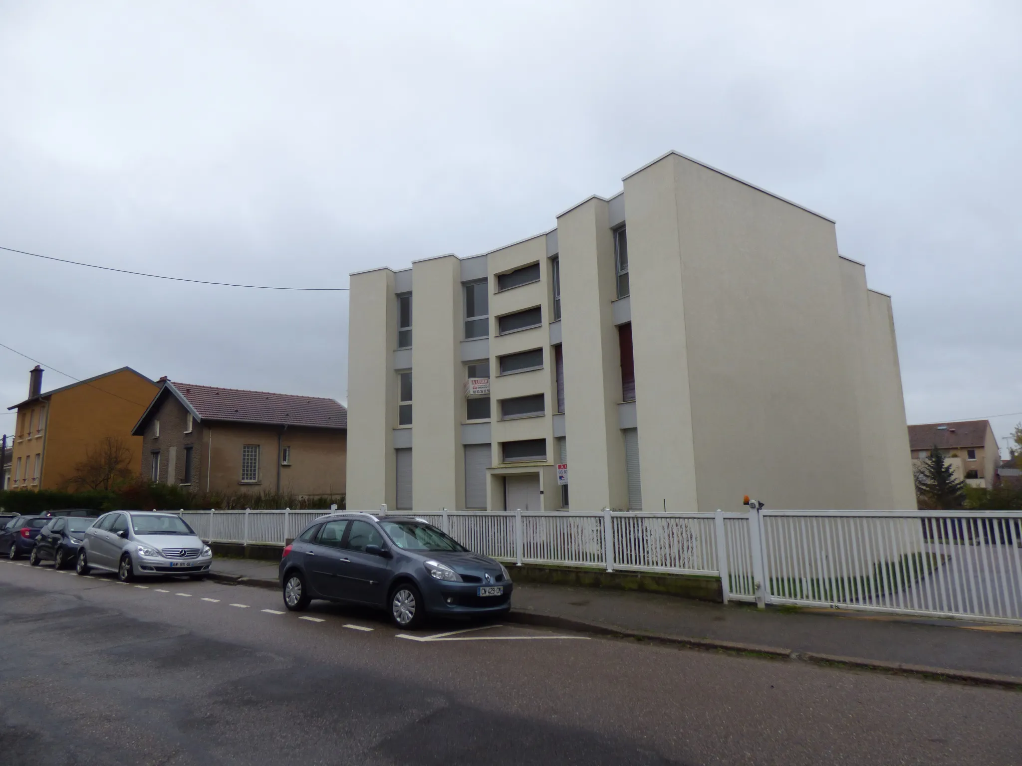 Essey-les-Nancy : Bel appartement T5 avec terrasse et garage 