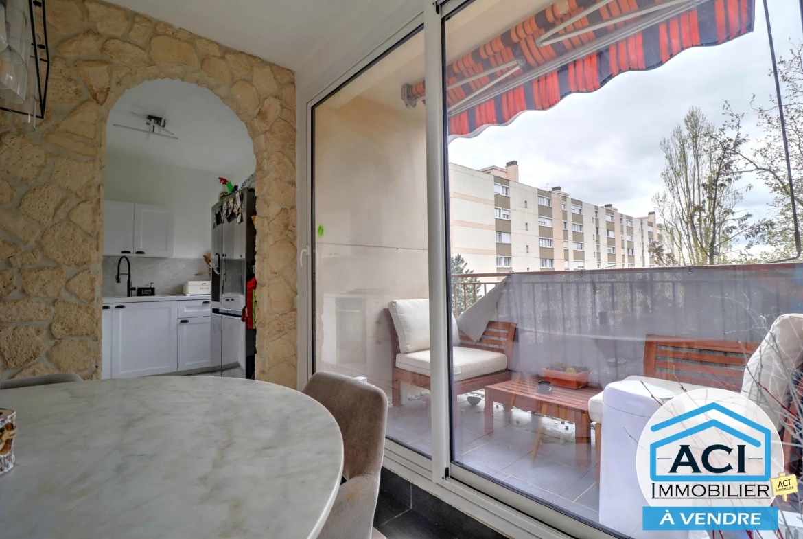 Appartement Corbas Proche Commodités 66 m2 et Balcon 6,50 m2 