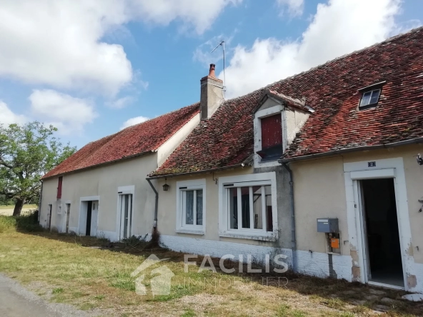 Longère type F2 avec grange attenante et 500 m2 de terrain à La Guerche sur l'Aubois