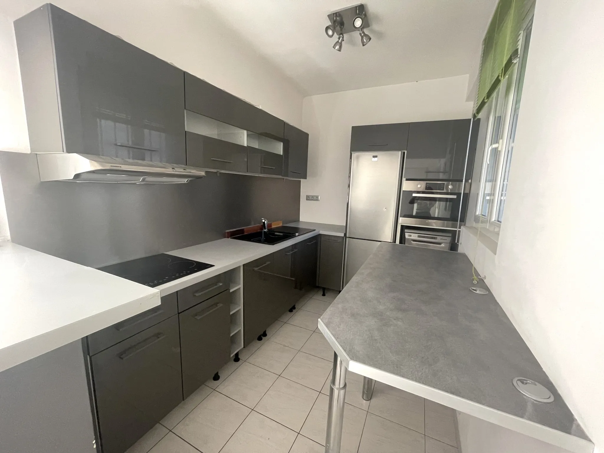 Appartement 3 pièces 55 m2 dans une résidence sécurisée 