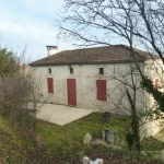 Maison avec grange sur un terrain d'un hectare à Montayral