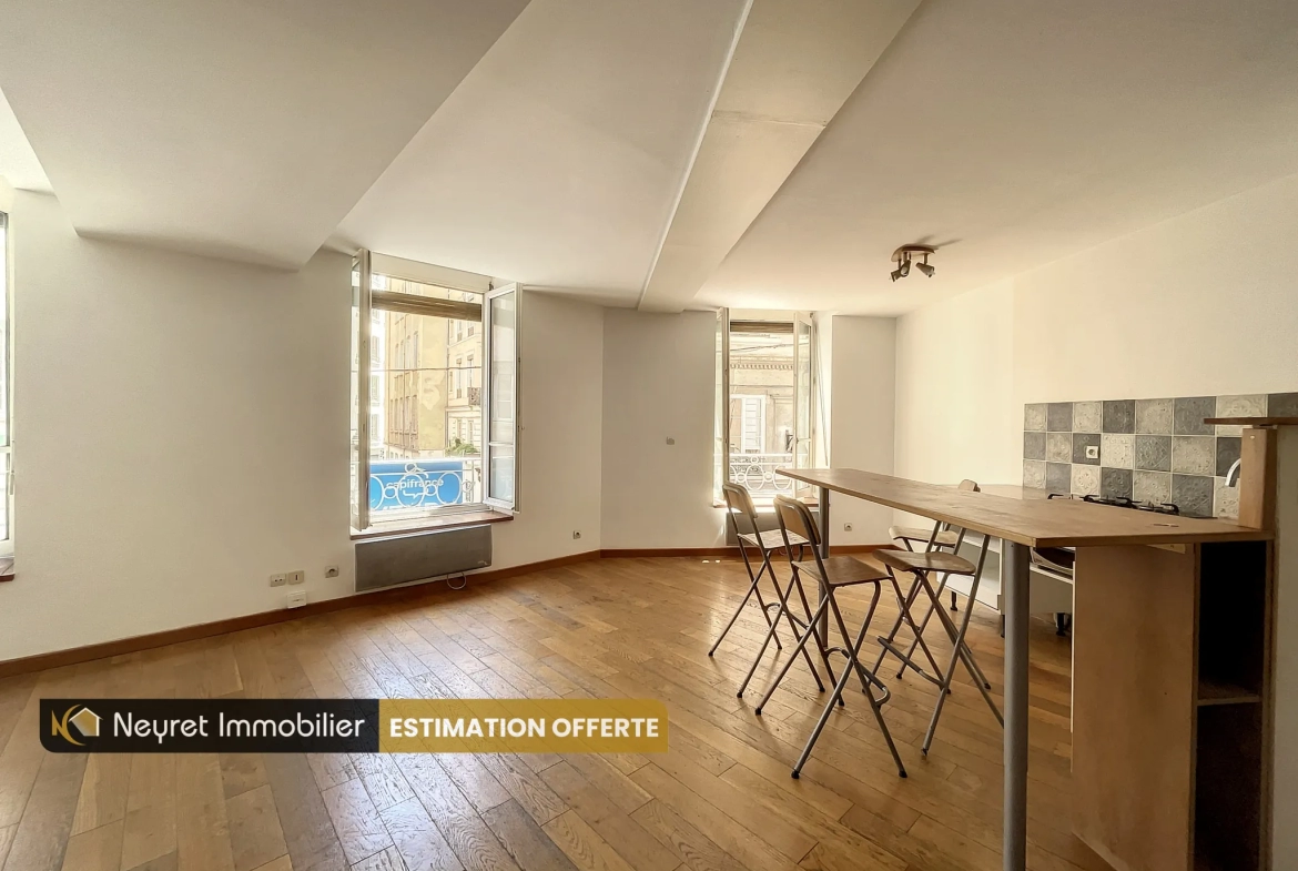 Appartement T2 proche métro Croix Paquet à Lyon 