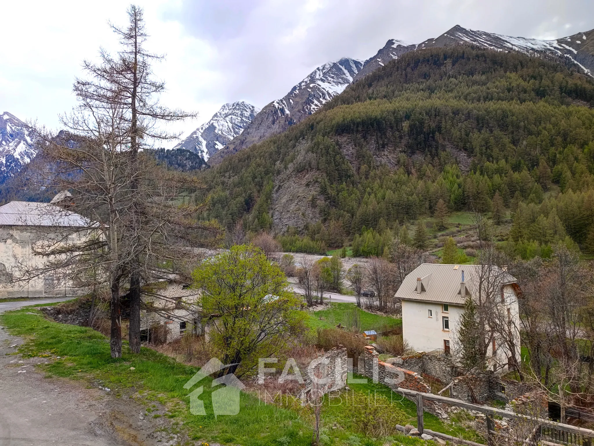 Maison au coeur de la nature - Abries (05460) 