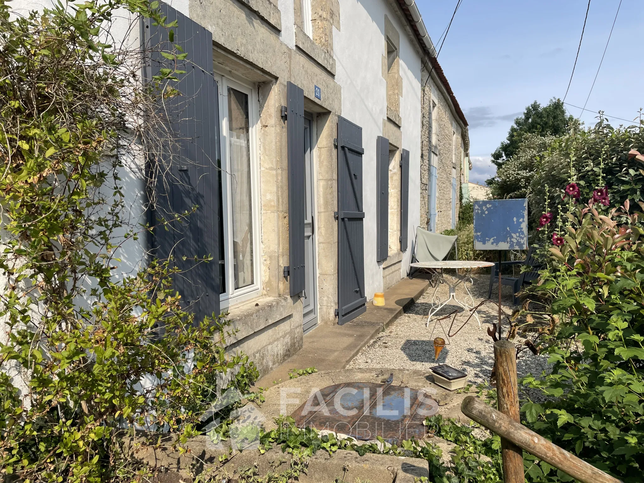 Maison en pierre à Damvix, 85420 