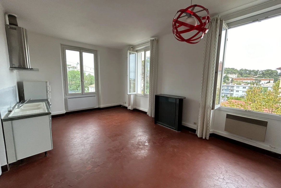 Appartement 3 pièces 54,73m2 avec cave et jardin à Toulon 