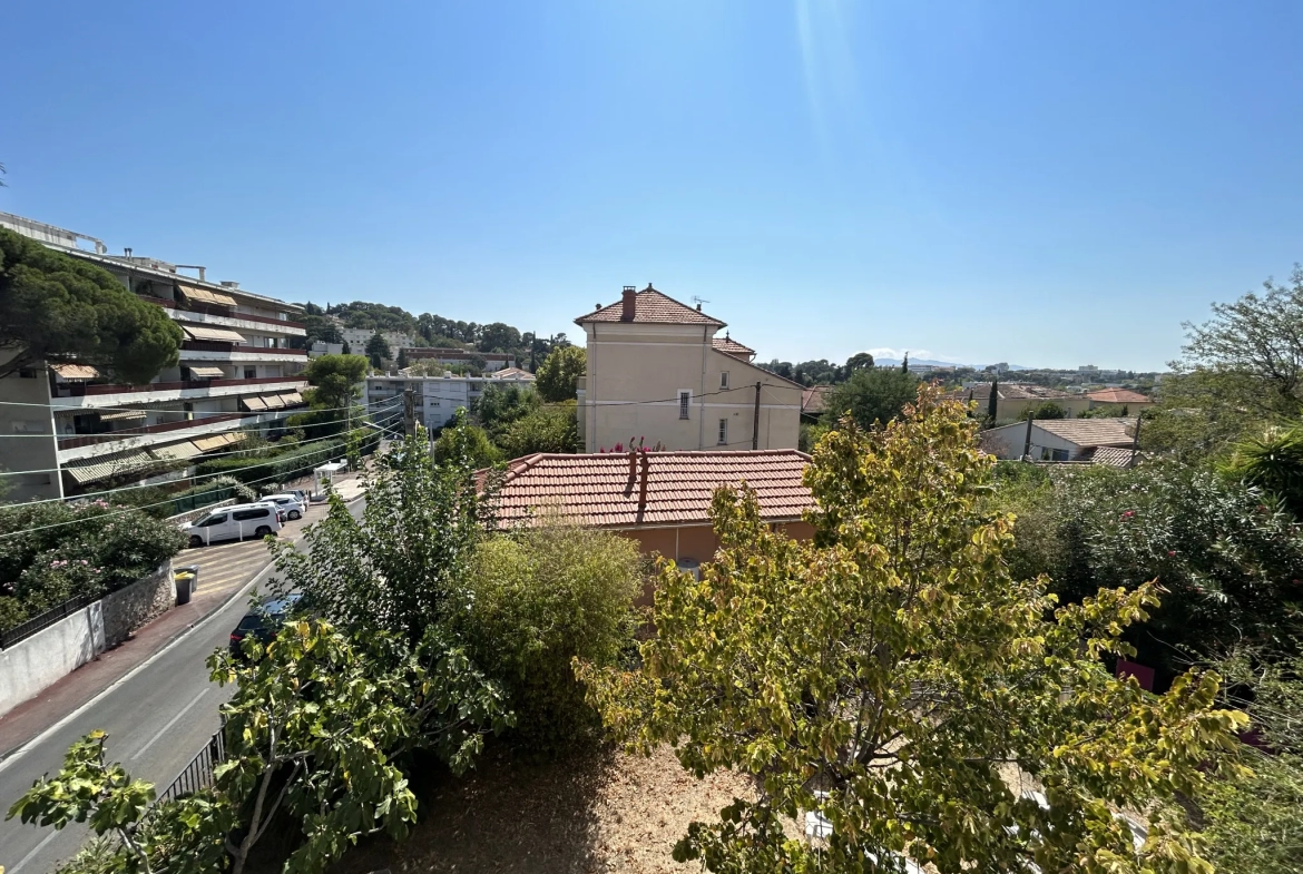 Appartement 3 pièces 54,73m2 avec cave et jardin à Toulon 