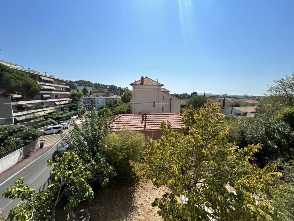 Appartement 3 pièces 54,73m2 avec cave et jardin à Toulon