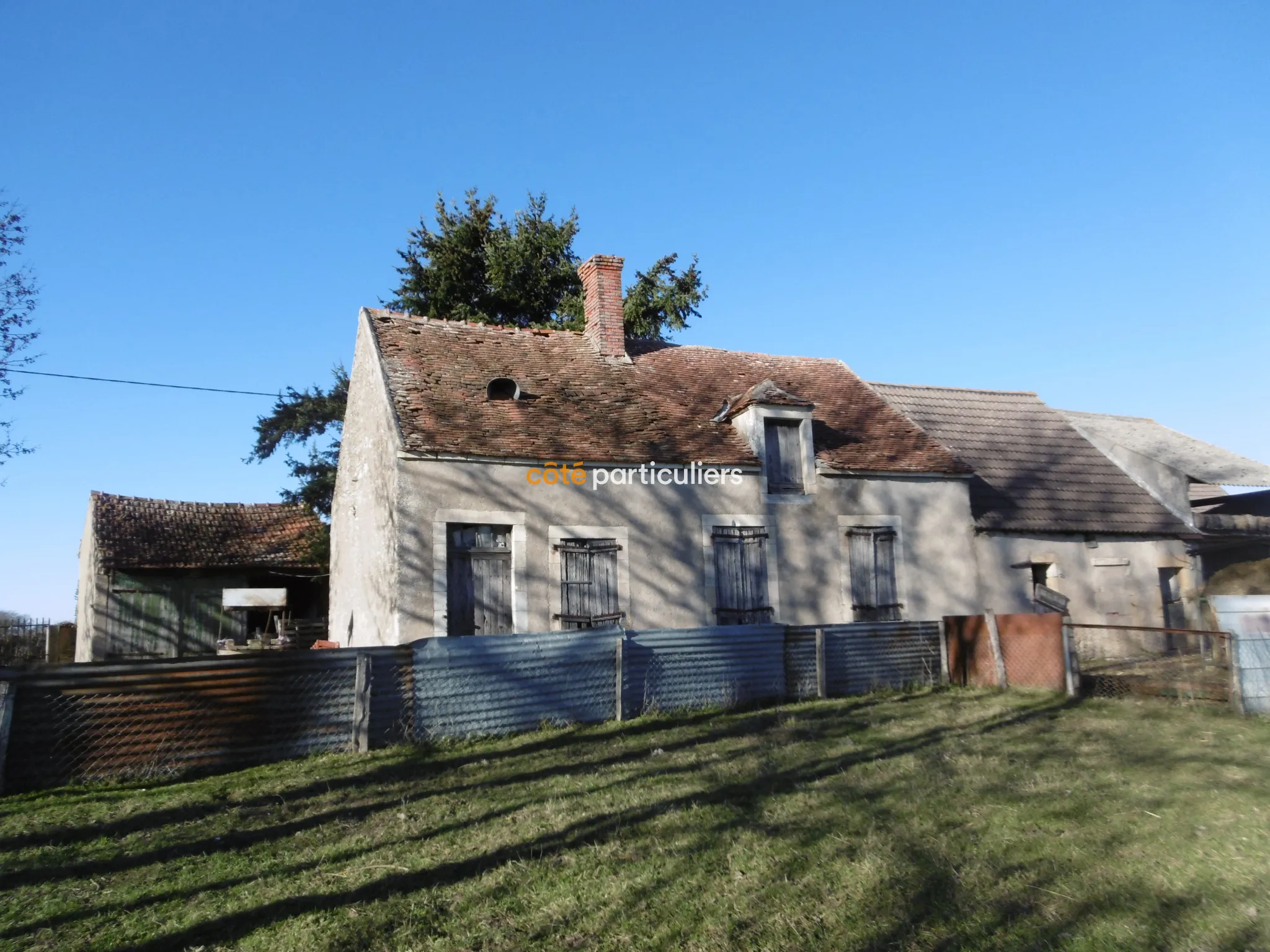 Corps de ferme sur les hauteurs de St-Amand 