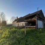 Corps de ferme sur les hauteurs de St-Amand