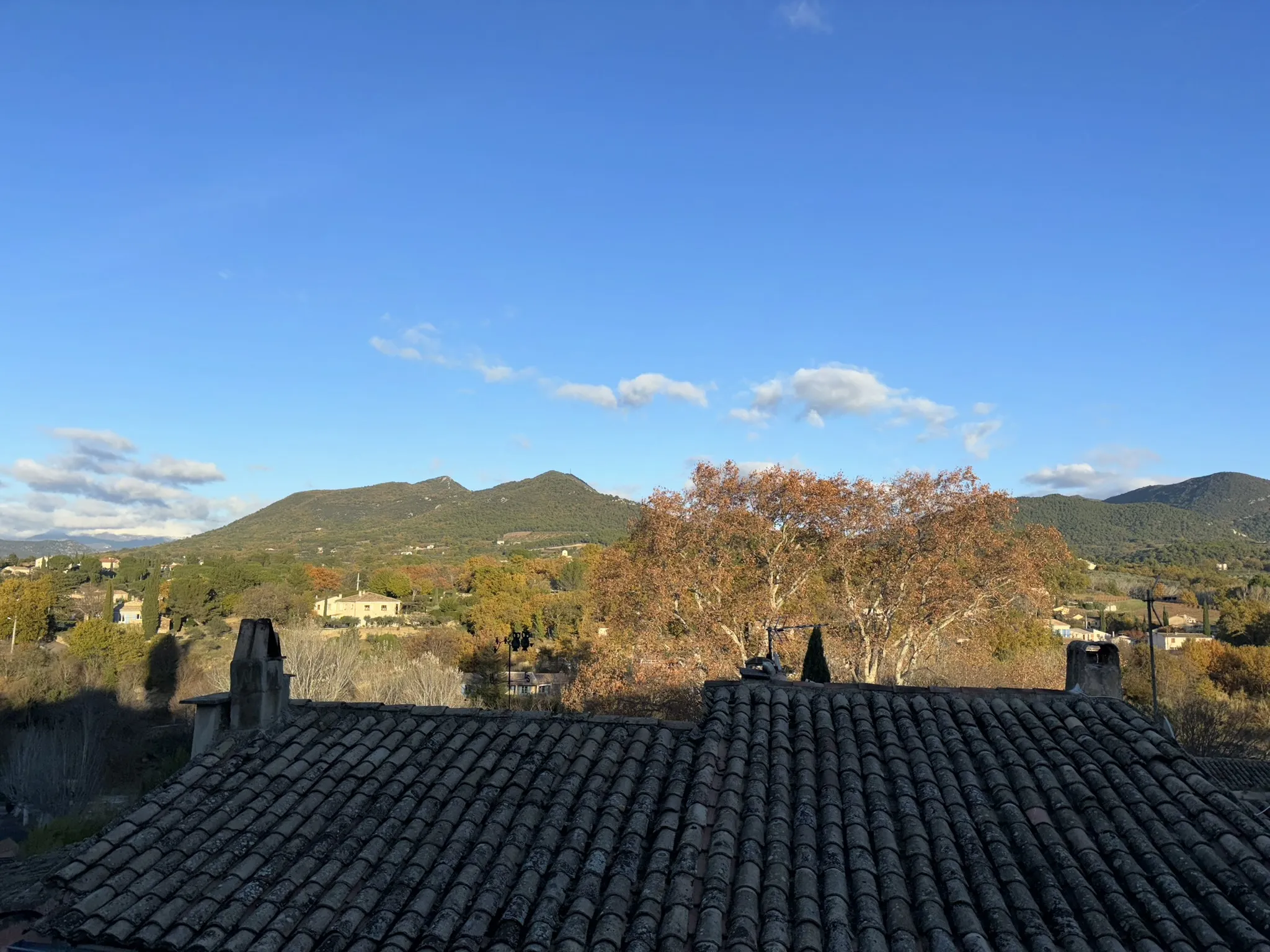 Maison de village à rénover avec terrasse - Mirabel aux Baronnies 