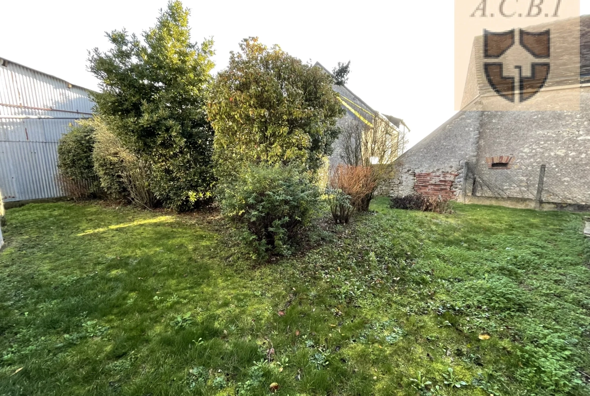 Maison sur sous-sol à 4km d'Ouzouer le Marché 