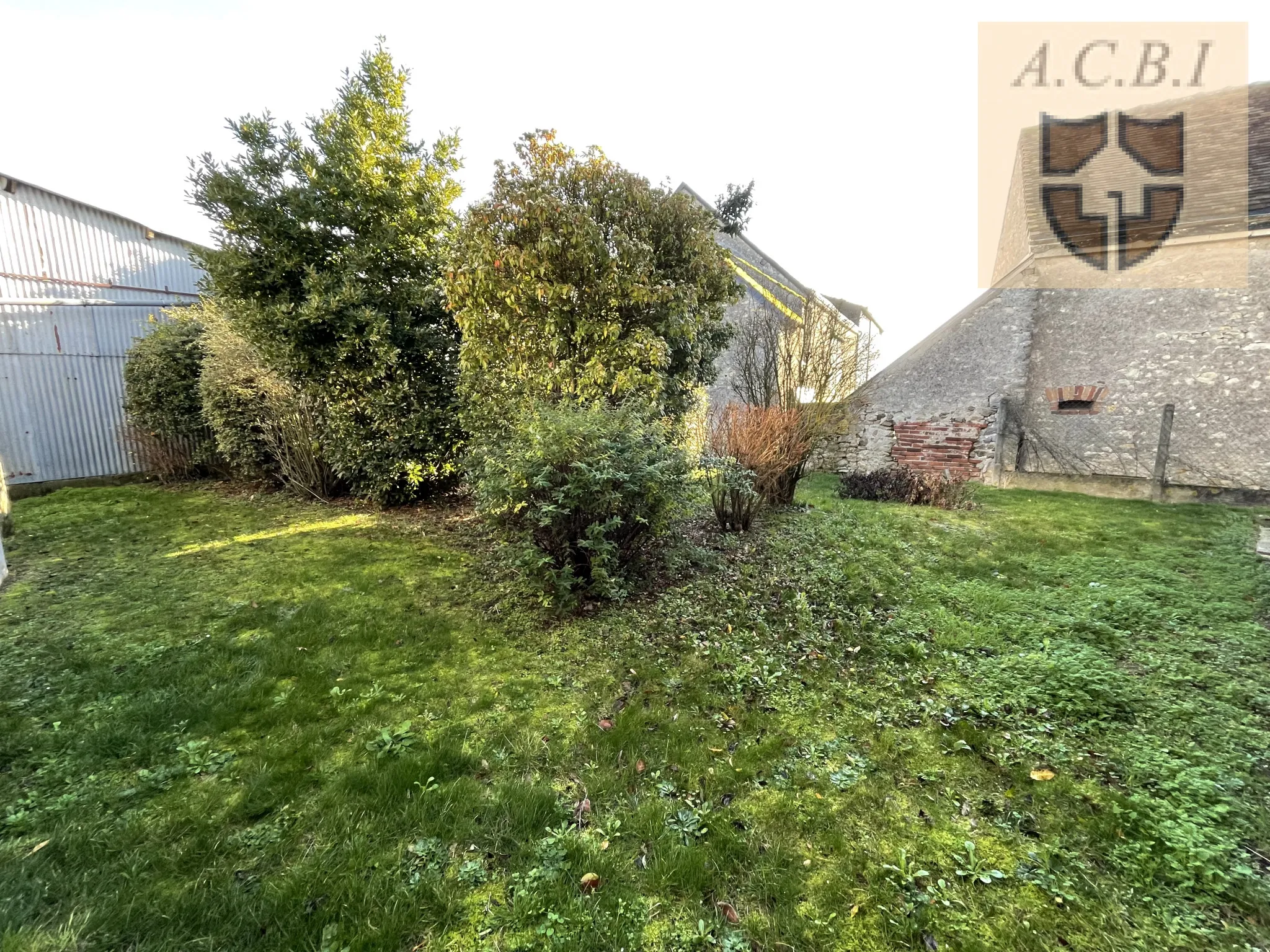 Maison sur sous-sol à 4km d'Ouzouer le Marché 