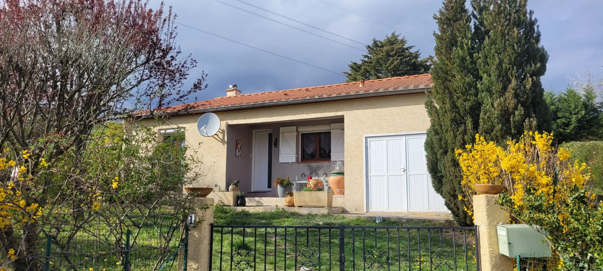 Villa F4 à Corsavy avec Jardin Privatif au Calme 