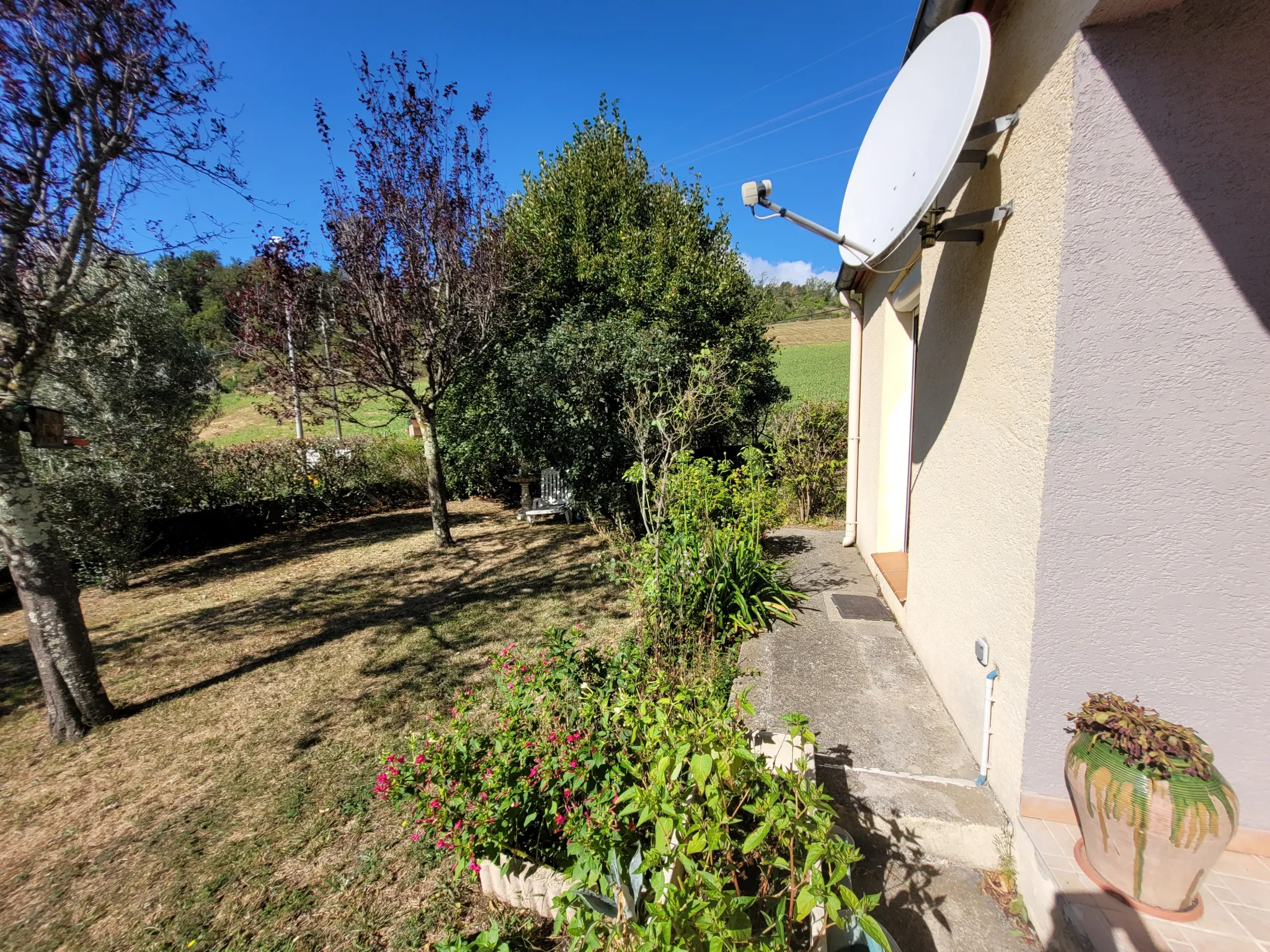 Villa F4 à Corsavy avec Jardin Privatif au Calme 