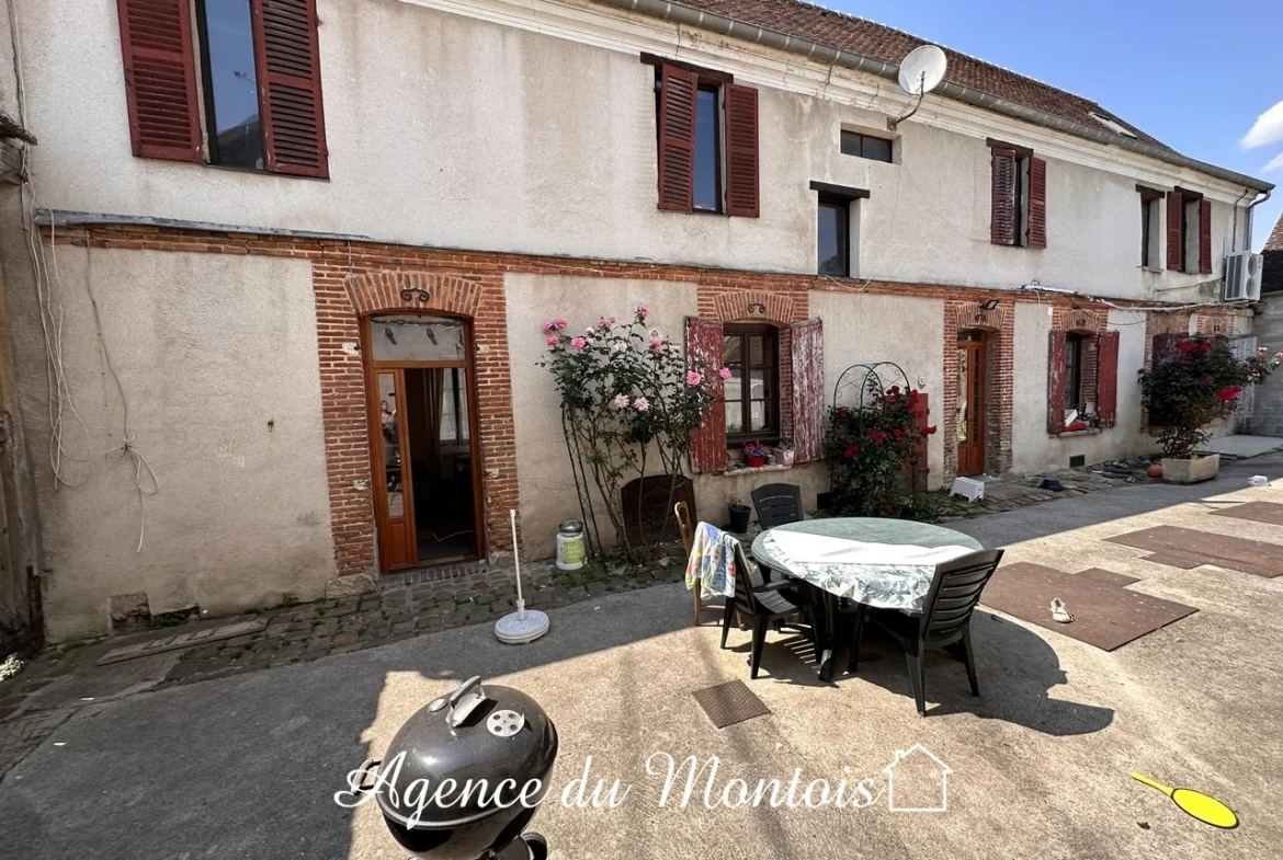 Maison de Ville Spacieuse - Région Donnemarie Dontilly 