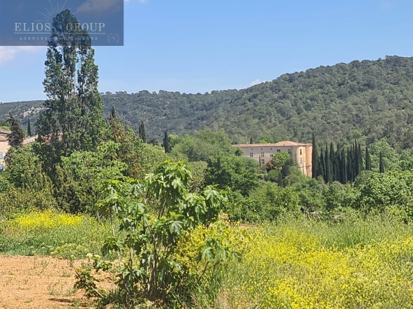 Terrain à vendre à Brignoles avec vue sur les collines