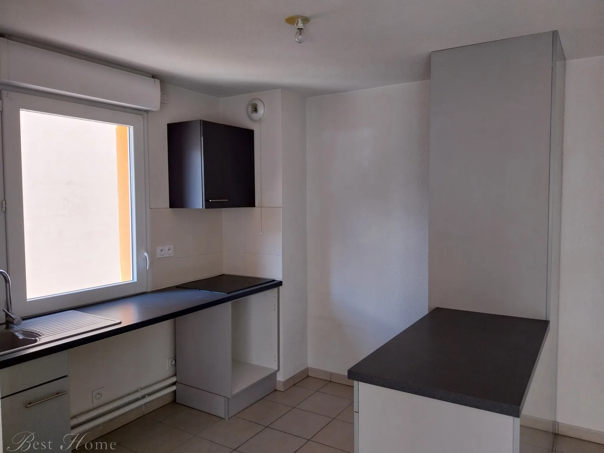 Appartement à vendre à Nîmes, 74m2, 2 chambres, terrasse et garage 