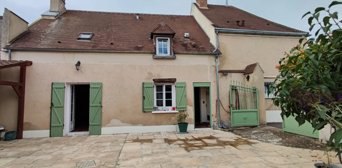 Belle maison ancienne à vendre à Auneau (28700) 