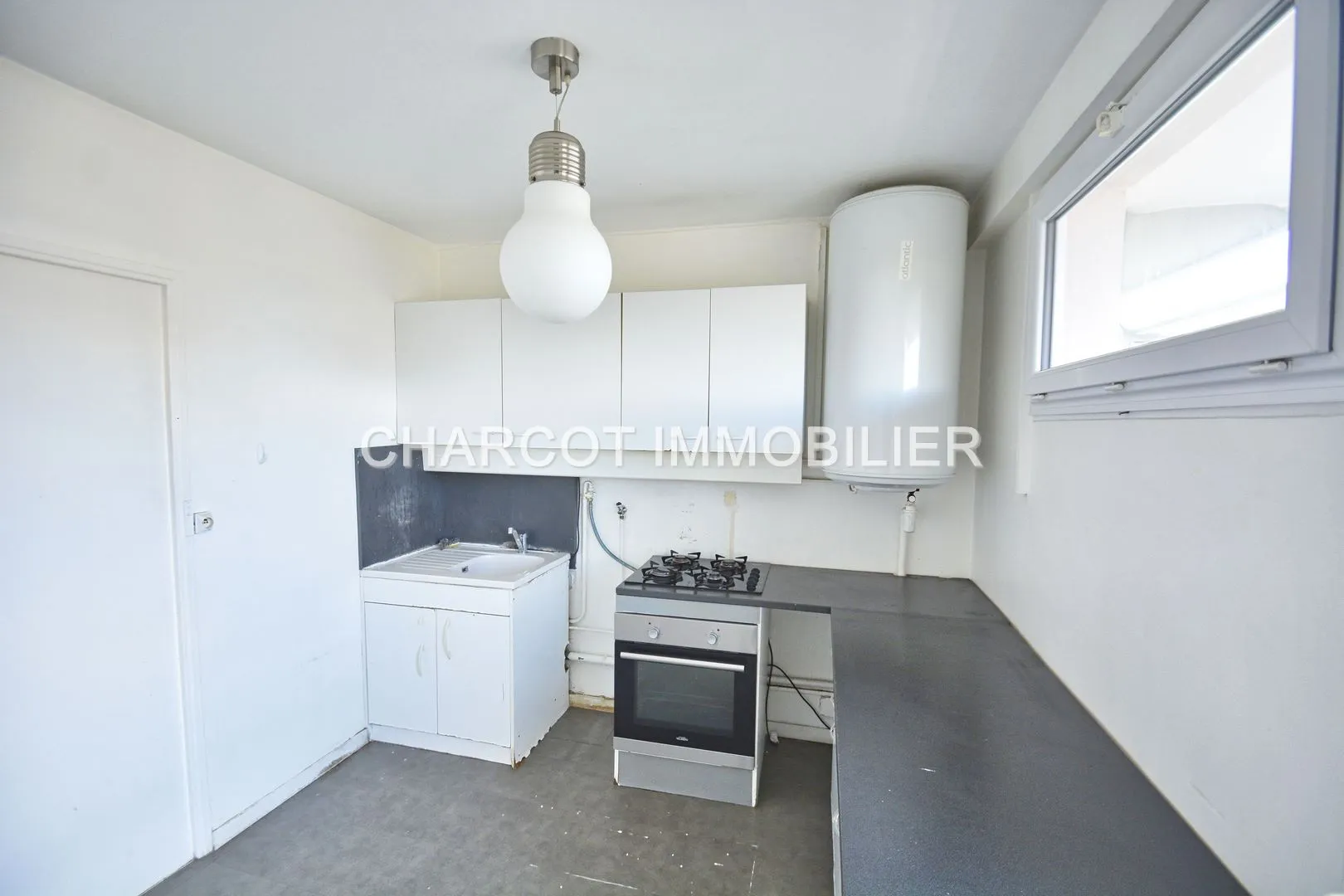 Vente d'un appartement T3 traversant à Ste Foy Les Lyon 