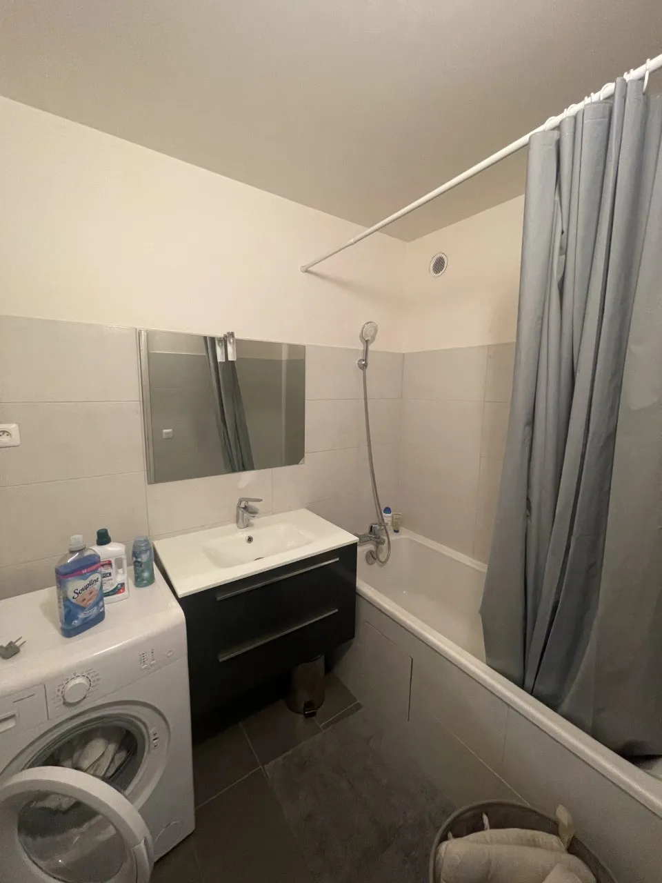 Appartement 2 pièces à CERGY (95) - Proche de l'ESSEC 