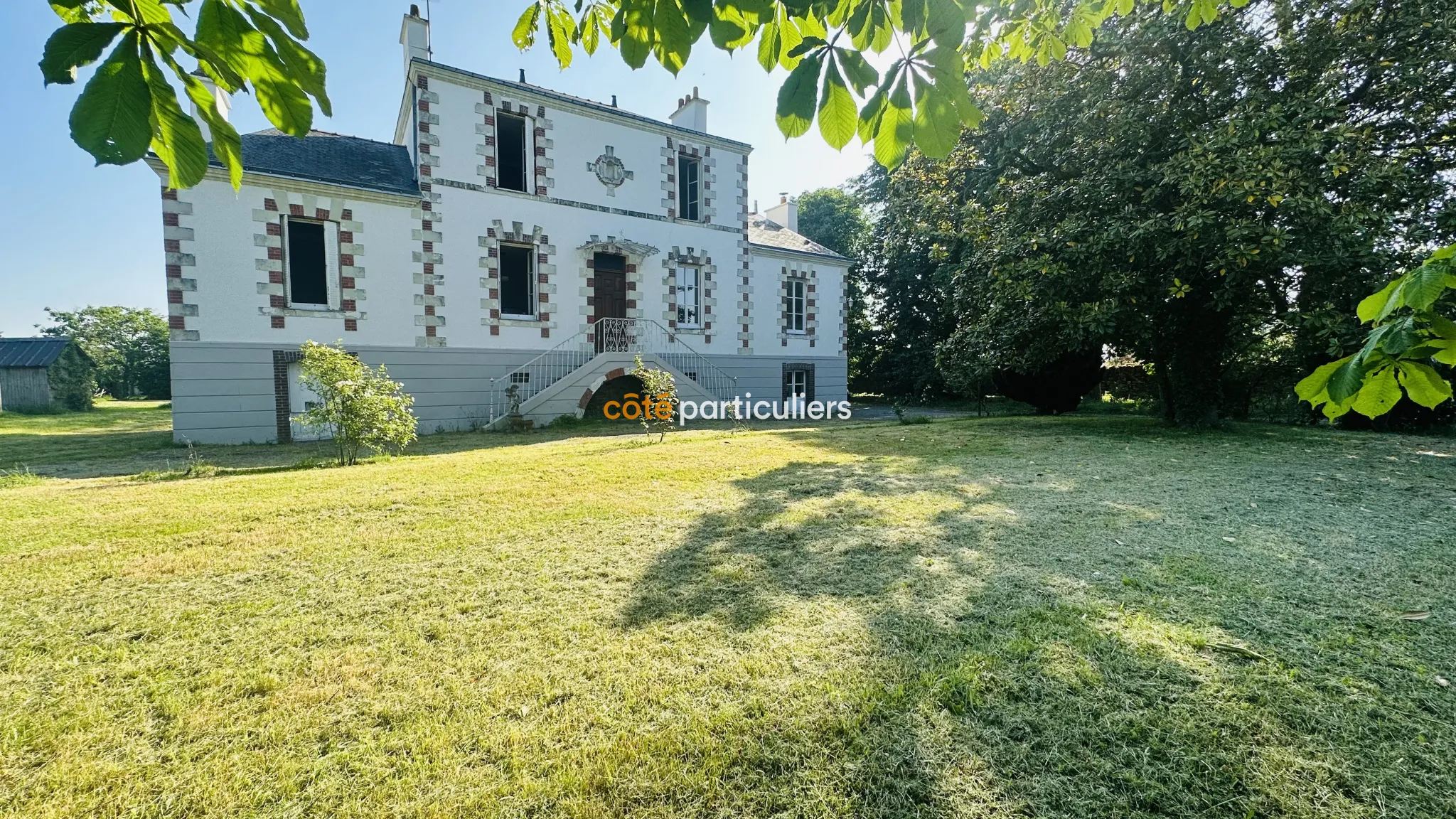 Maison de caractère à Riaillé avec jardin verdoyant 