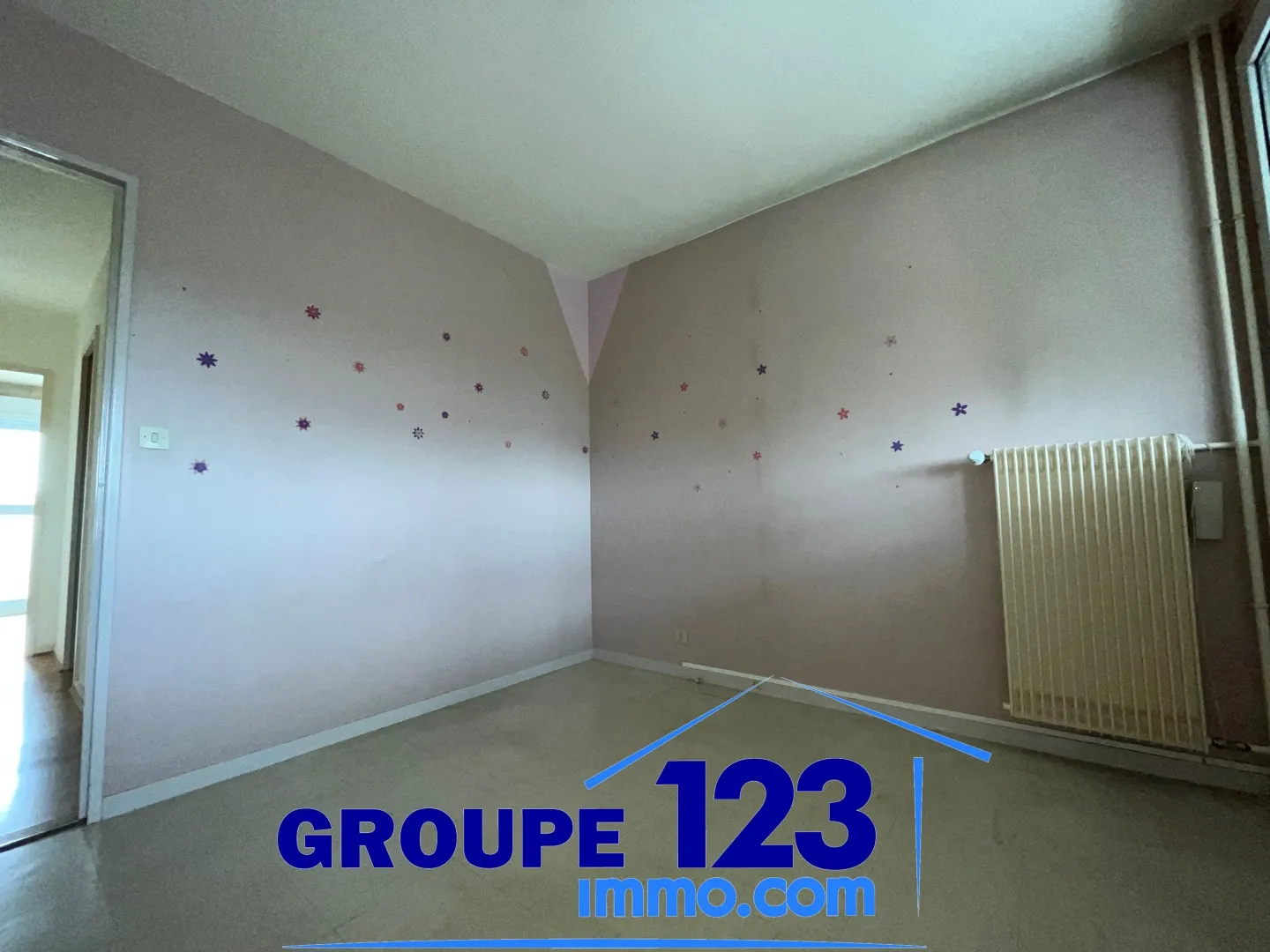 Appartement T3 de 67 m2 à AUXERRE - Résidence sécurisée avec ascenseur 