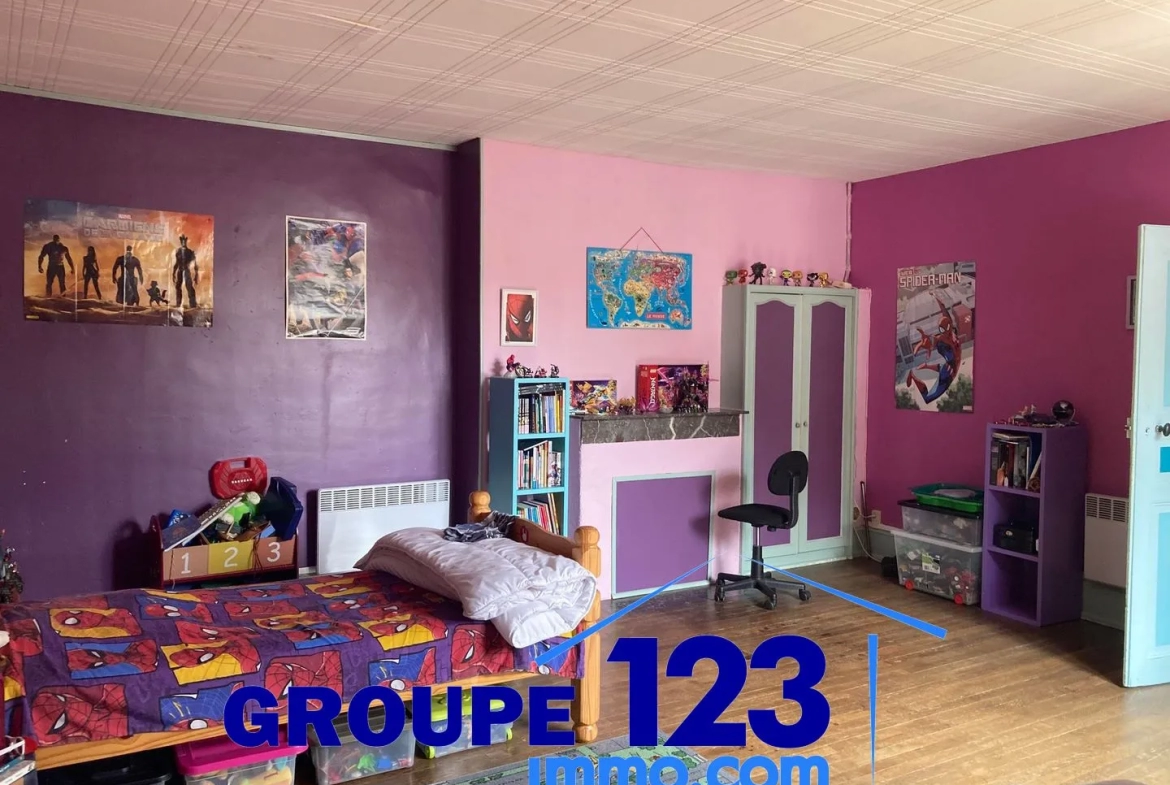 Maison de 226m² au centre d'Aillant sur Tholon 