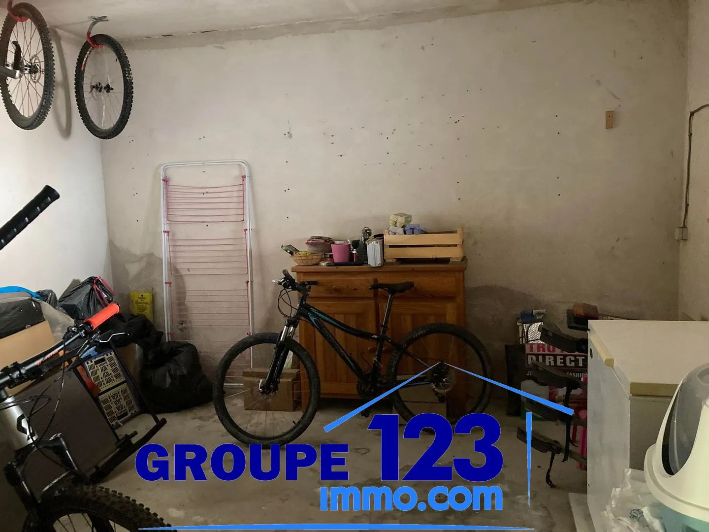 Maison de 226m² au centre d'Aillant sur Tholon 