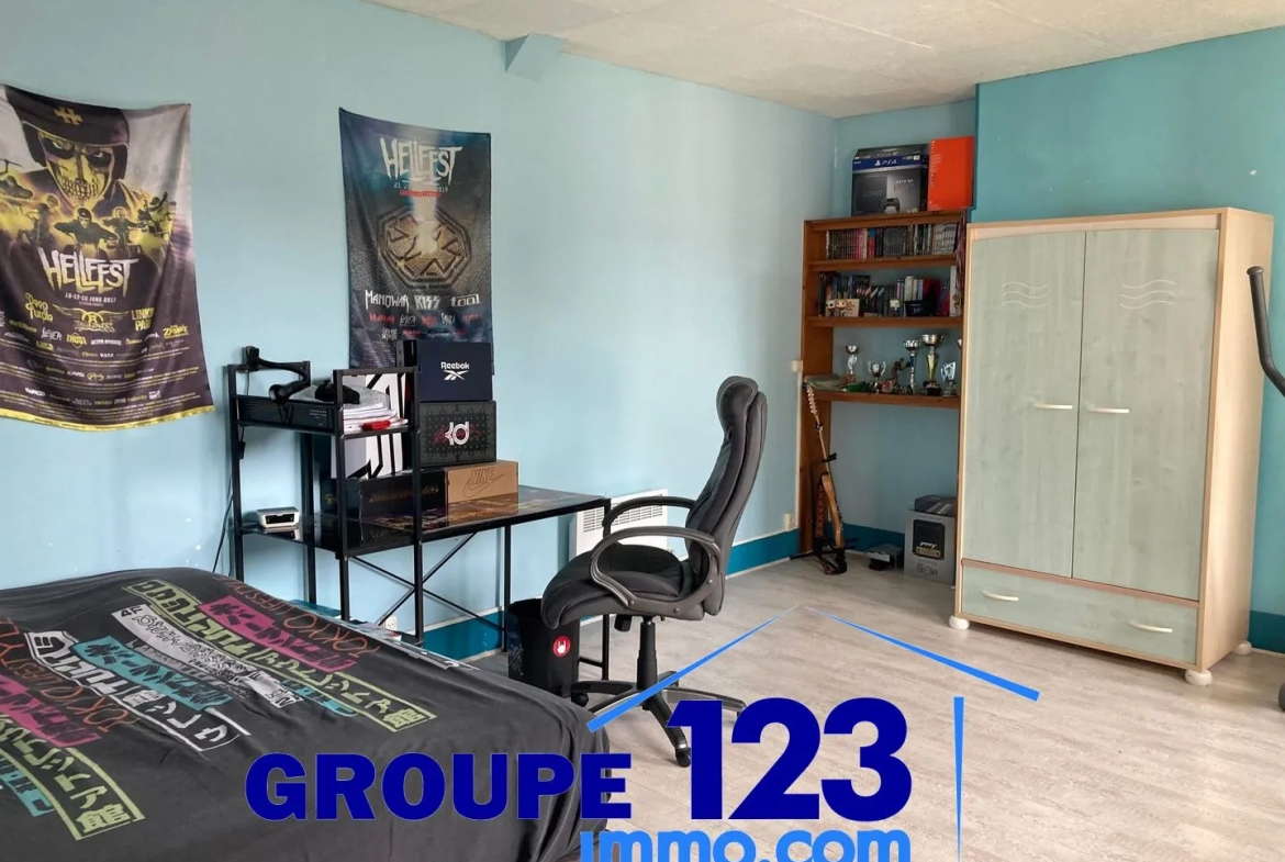 Maison de 226m² au centre d'Aillant sur Tholon 