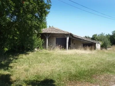 Maison en pierre avec dépendances à Touffailles 