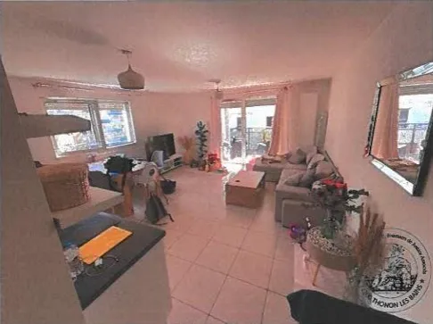 Grand appartement avec 2 chambres en vente à Annemasse 