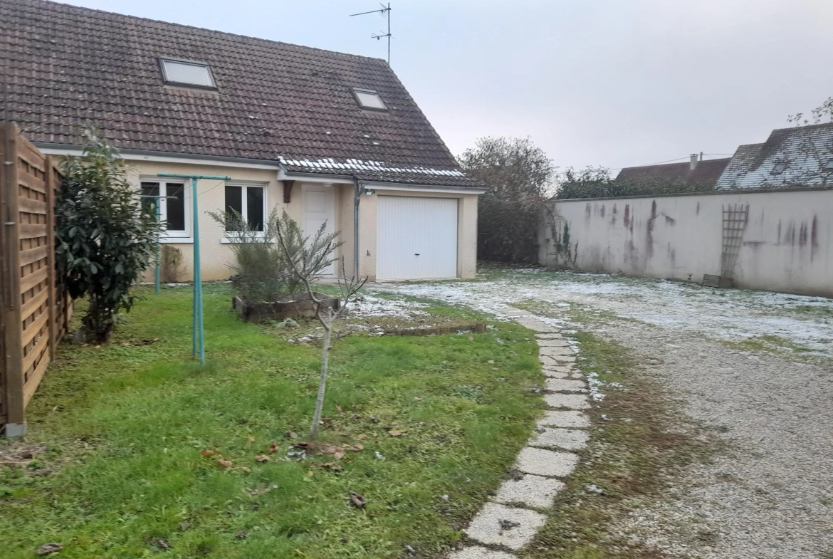 Pavillon 3 chambres avec jardin à Villeneuve-la-Guyard - 164300€ 