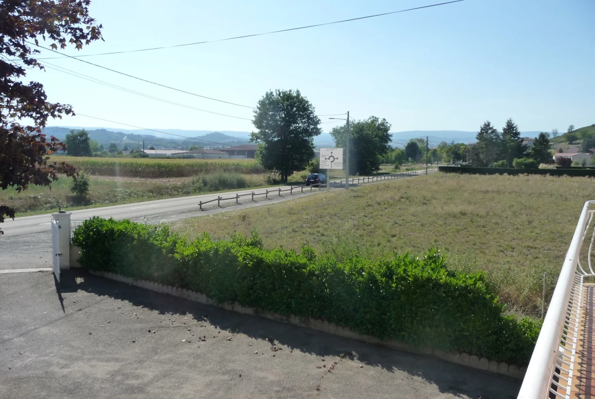 Maison Traditionnelle 90m² avec Terrain 800m² - Saint Romain le Puy 