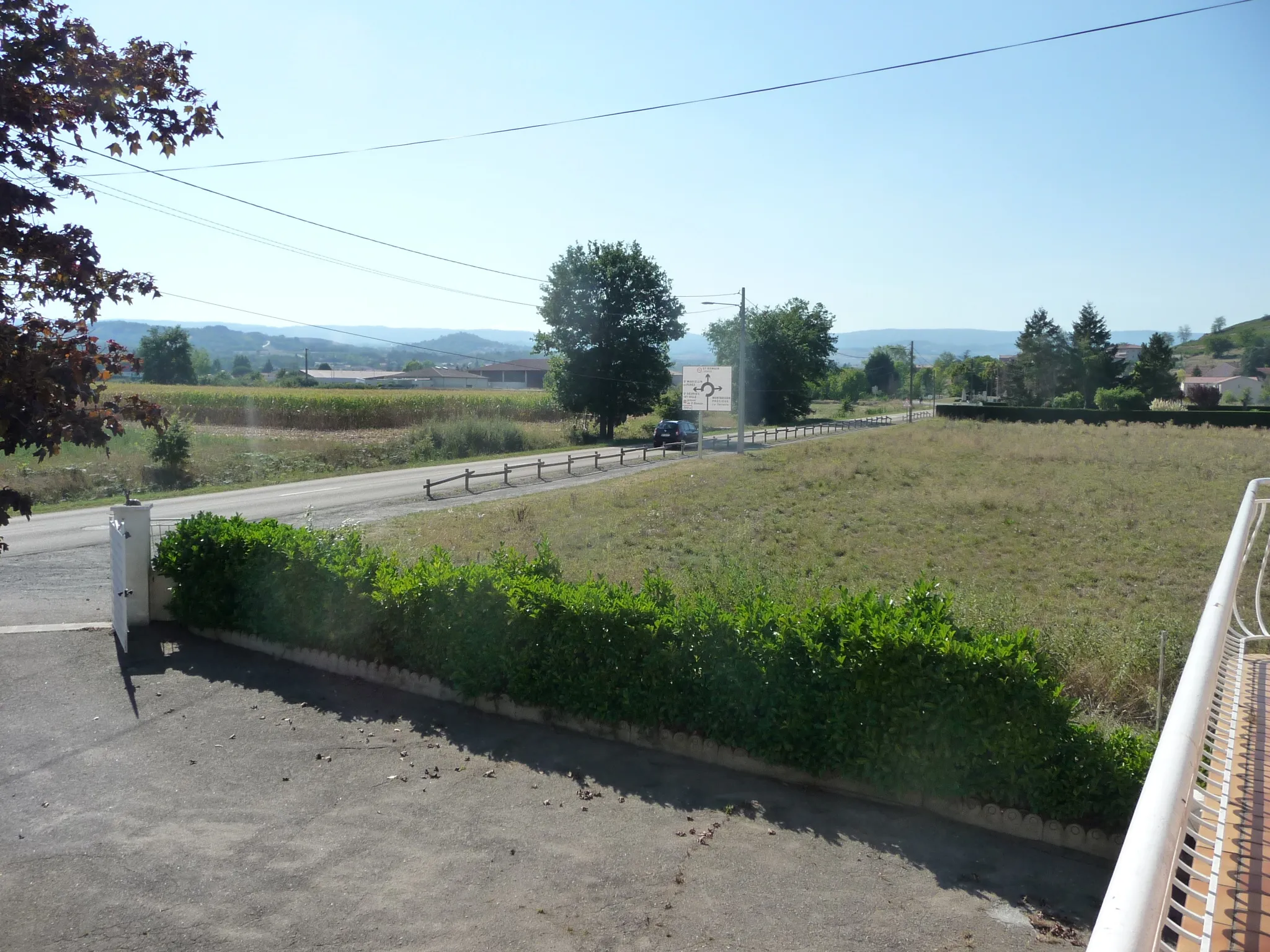 Maison Traditionnelle 90m² avec Terrain 800m² - Saint Romain le Puy 