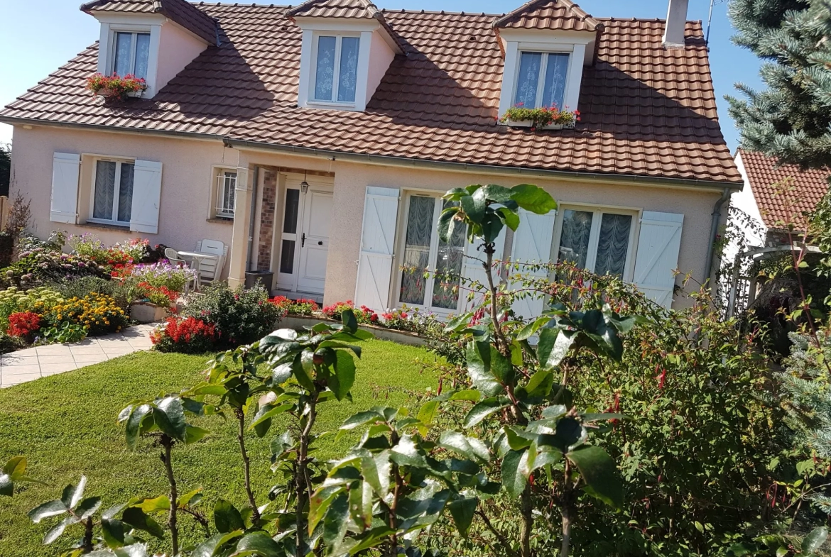 Maison à vendre à Dourdan - Belle maison avec beaux volumes 