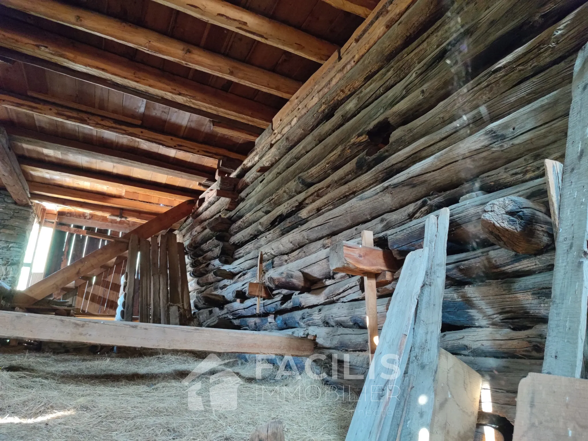 Maison ancienne à rénover à Molines en Queyras 