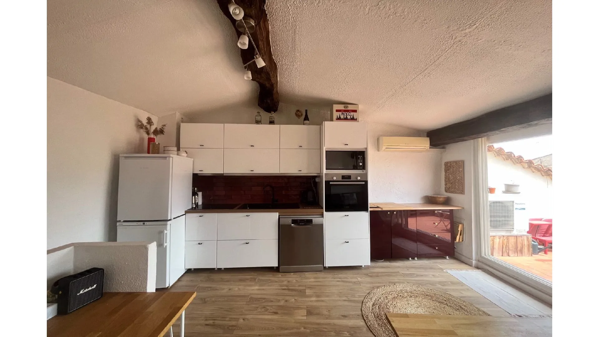 Appartement Duplex Rénové à Trets - 43 m2 - 164 000 € 