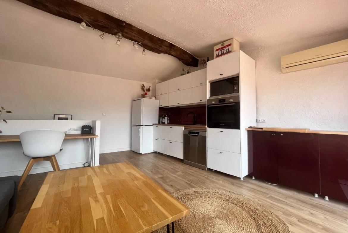 Appartement Duplex Rénové à Trets - 43 m2 - 164 000 € 