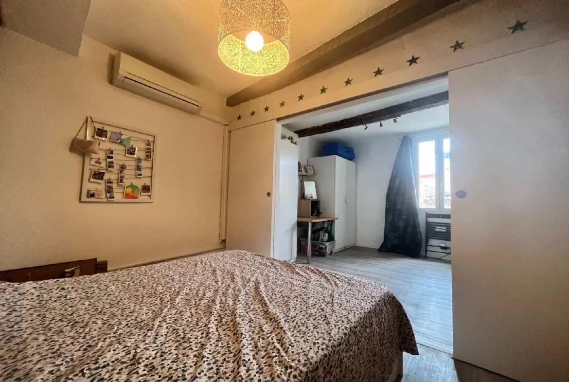 Appartement Duplex Rénové à Trets - 43 m2 - 164 000 € 