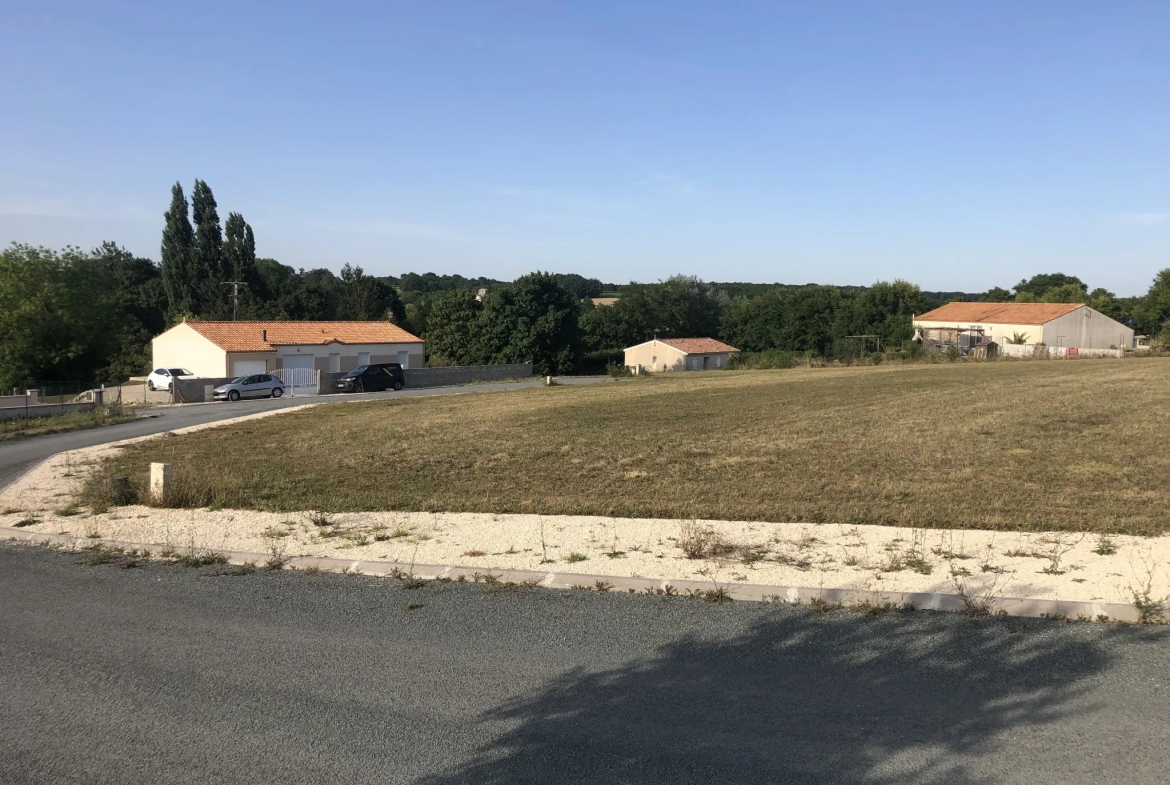 Terrain à bâtir viabilisé en lotissement à Annepont - 796 m2 